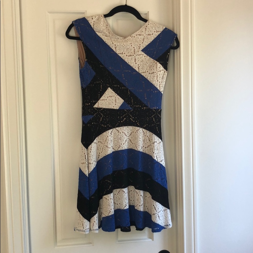 BCBG maxazria dress size small